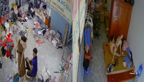 Hack camera vợ chồng chủ shop quần áo Vinh - Phần 1
